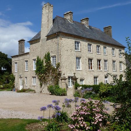 ヴァローニュ マノワール ドゥ サヴィニー Bed & Breakfast エクステリア 写真