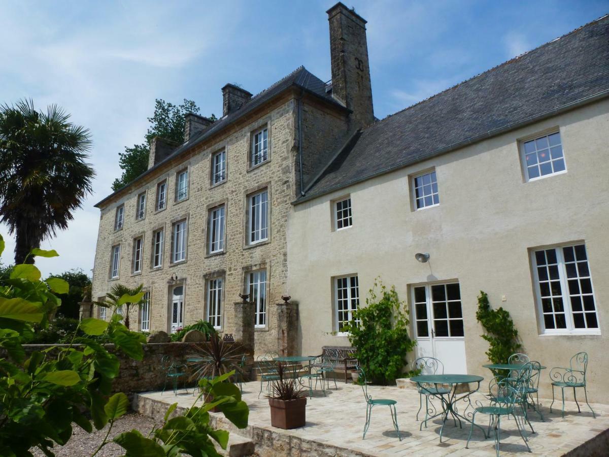 ヴァローニュ マノワール ドゥ サヴィニー Bed & Breakfast エクステリア 写真
